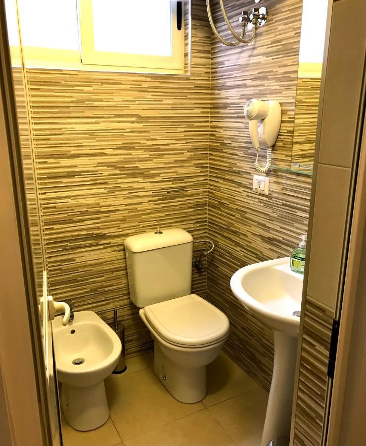Home Away From Home Apartment Durres Exterior photo